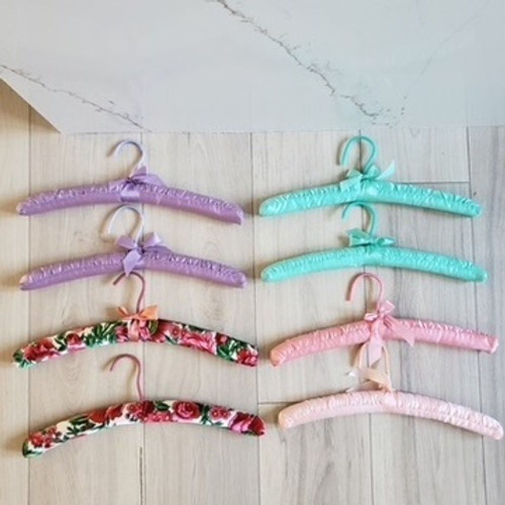 Vintage Satin Padded Hangers Set 8 Multicolor Floral Closet Decor Shabby Chic - Picture 2 of 2